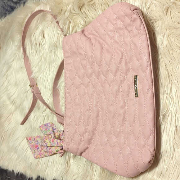 Pink Betsey Johnson purse bag tote with detachable bow and adjustable strap - Picture 2 of 11